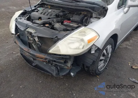 2008 Nissan Versa 1.8S z USA, uszkodzony, nr VIN 3N1BC13E68L409148